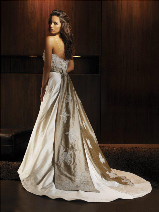 Paloma Blanca - Wedding Dress (700x700), Png Download