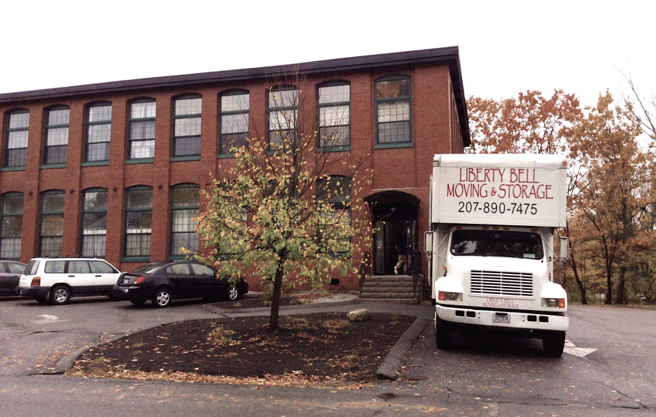 Request An Estimate - Liberty Bell Moving & Storage (944x600), Png Download