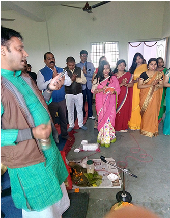 Saraswati Puja - Ceremony (800x426), Png Download