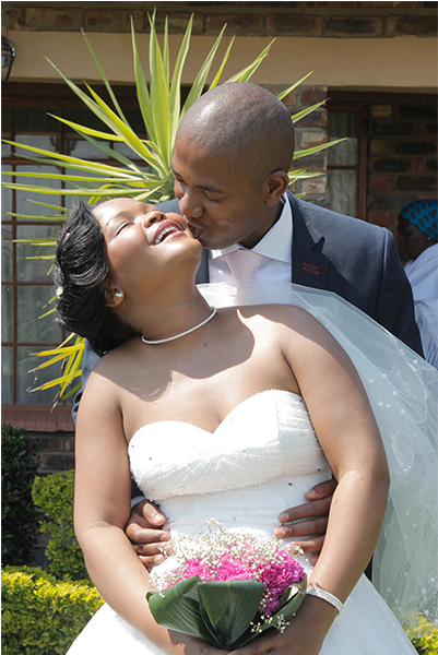 Loading - Bride (900x600), Png Download