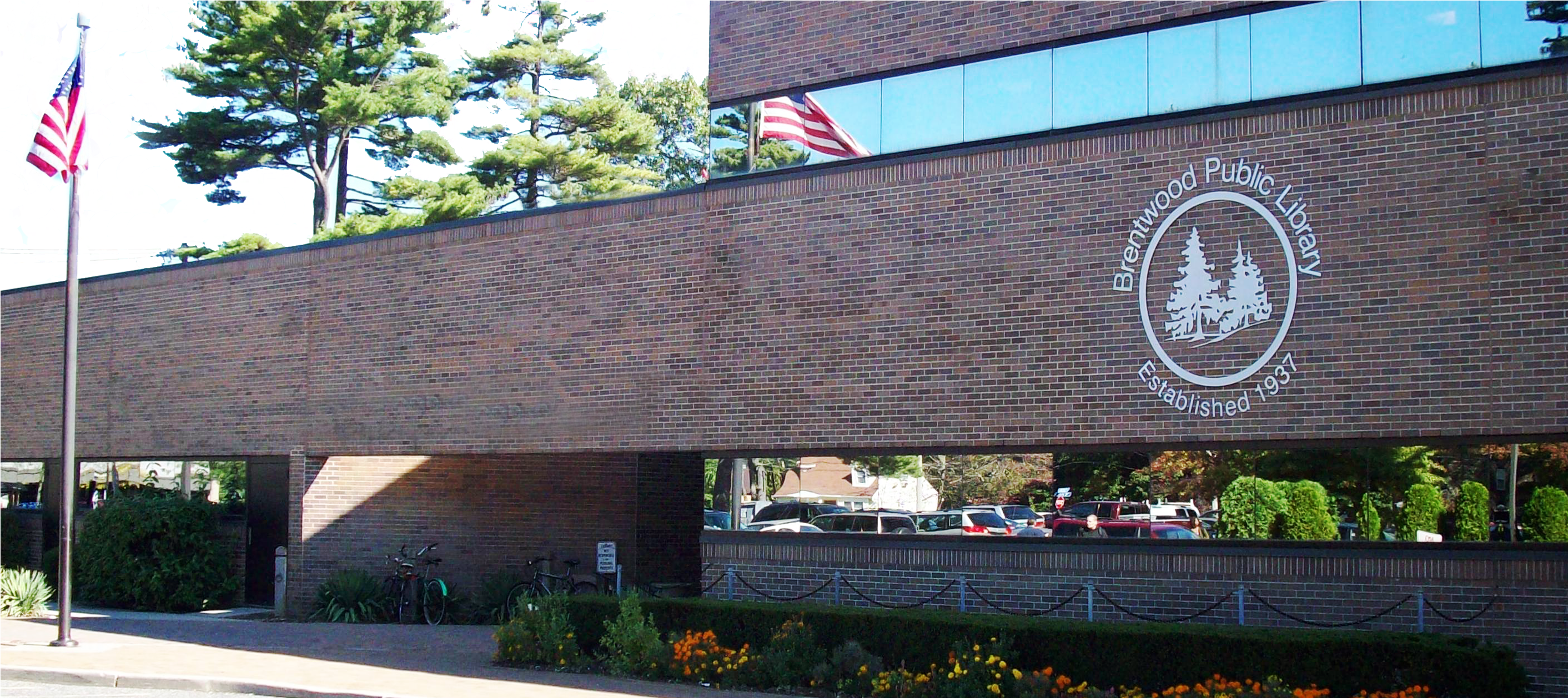 Location Information - Commercial Building (2856x1323), Png Download