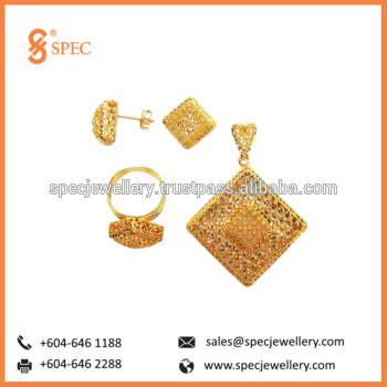 Download Gold Jewellery Set Necklaces Women Accessories Jewellery Png Image With No Background Pngkey Com