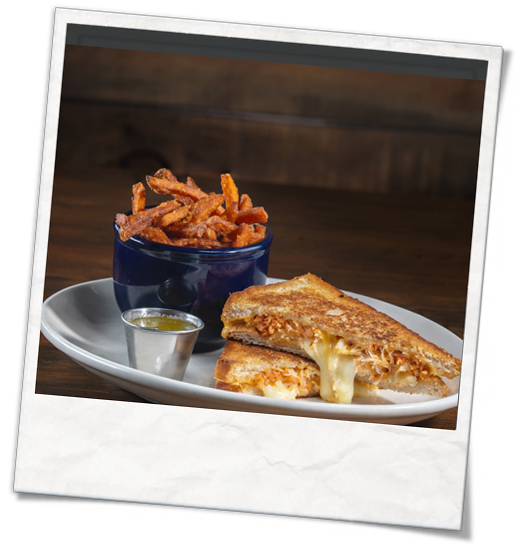 Brie Cheese, Goat Cheese, Mozzarella Cheese, Tomato, - Belle Et La Boeuf Grilled Cheese (525x547), Png Download