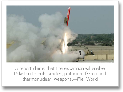 Pakistan Expanding Nuclear Sites - Atomwaffen (420x321), Png Download