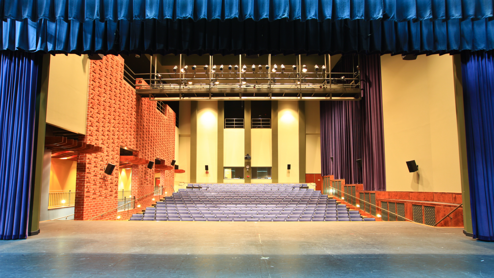 Cropped From Stage Translucent (1920x1079), Png Download