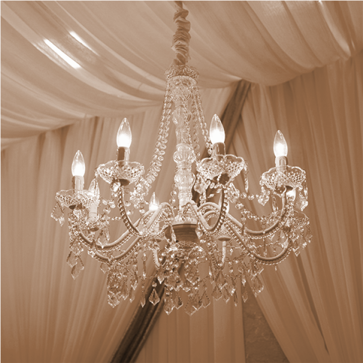 8-arm/medium Classic Crystal Chandelier - Chandelier (960x720), Png Download
