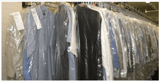 Hanging The Dry Cleaned Clothes - Clothing (971x350), Png Download