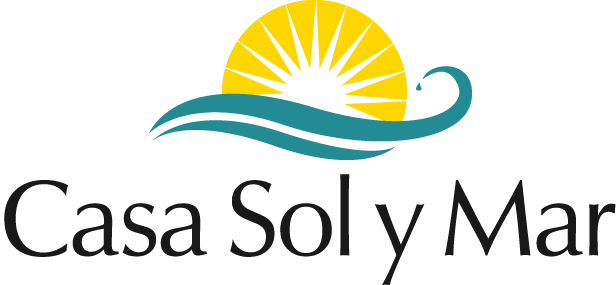 Luxury Vacation Rental Condo In Lovely, Lively Old - Sol Y Mar Png (616x285), Png Download