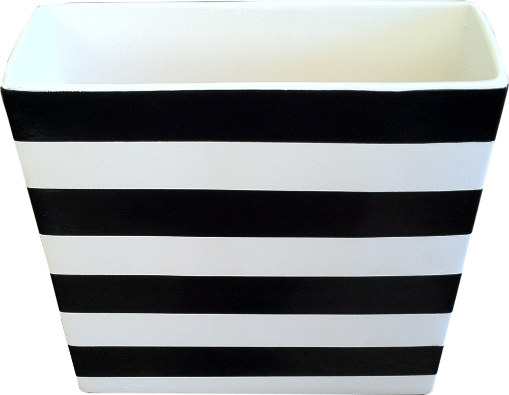 Bold Black Horizontal Stripes Instantly Adds Pizzaz - Box (1000x776), Png Download