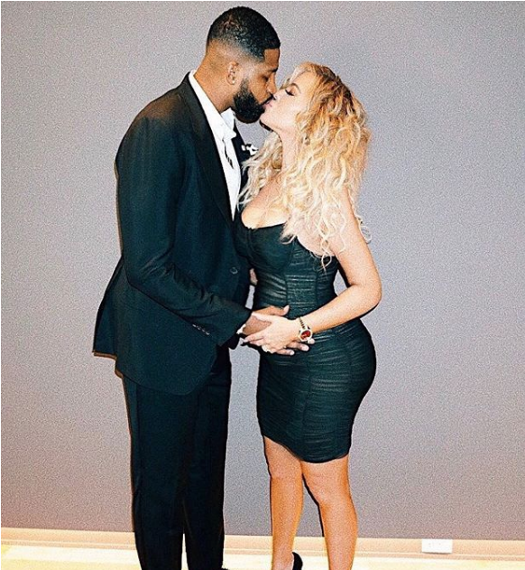 We Take The Same And We Start Again - Khloe Kardashian And Baby True (1200x630), Png Download