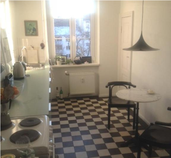 Lovely, Bright 4-room Apartment In An Old Building - Black And White Floor Tiles (800x533), Png Download