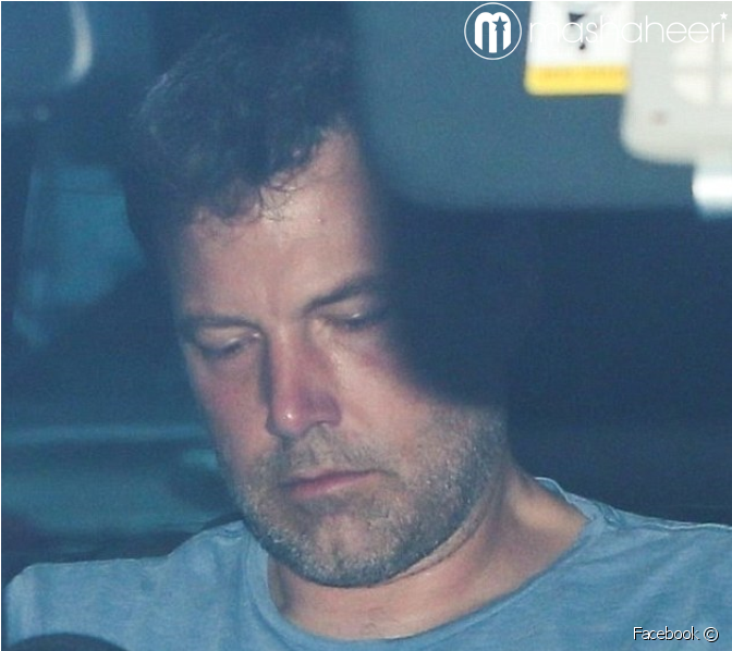 Ben Affleck مدمن على الكحول وزوجته إلى جانبه في هذه - Ben Affleck Going To Rehab (950x597), Png Download