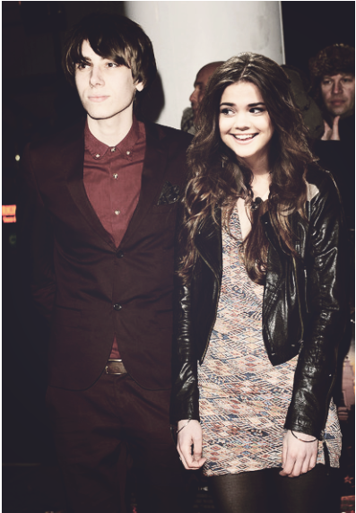 Maia Mitchell & Alex Arnold Requested By Alittlelessautumnhayes - Girl (500x571), Png Download