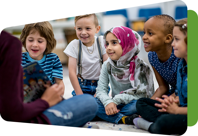 Group Of Young Students Gathered On The Floor Around - Diversity Pictures For Classroom (670x460), Png Download