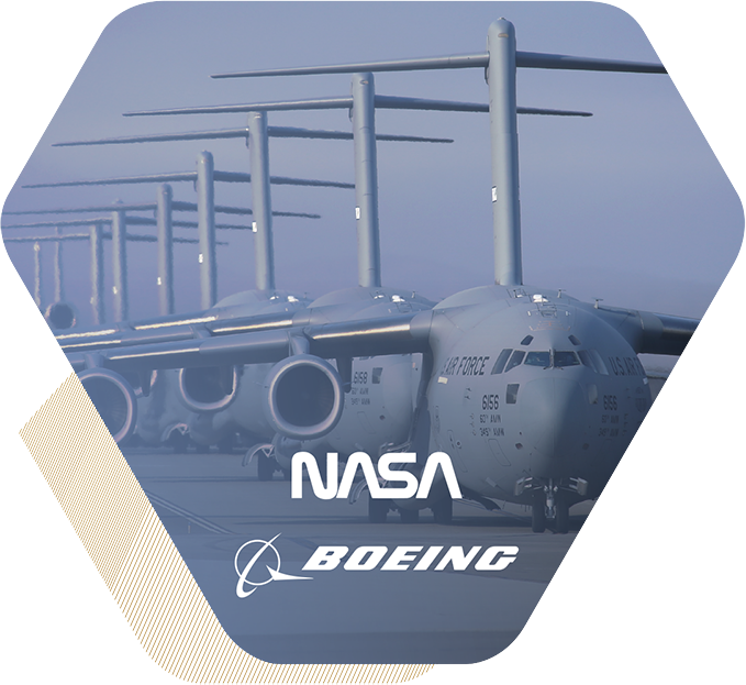 Ying Holds A Commercial Pilot License And Is A Faa-certified - Boeing (679x623), Png Download