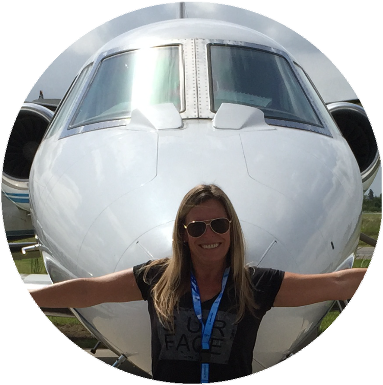 She Is A Professional With Many Years Of Experience - South America (750x782), Png Download
