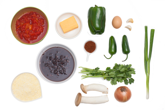 King Trumpet Mushroom Chili With Jalapeño-cheddar Cornbread - Chili Ingredient Png (700x467), Png Download