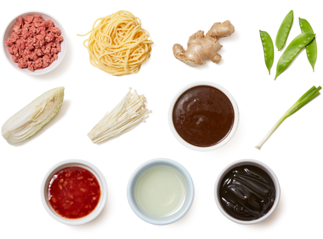 Beef & Vegetable Lo Mein With Enoki Mushrooms - Lo Mein (700x477), Png Download