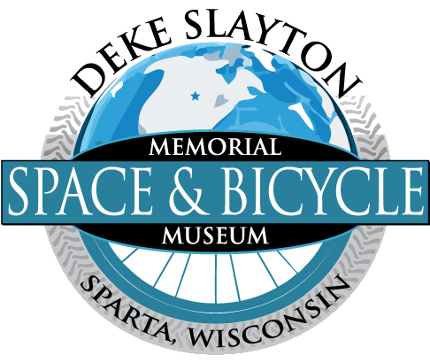 Dekeslayton Finallogo Web - Globe (514x426), Png Download