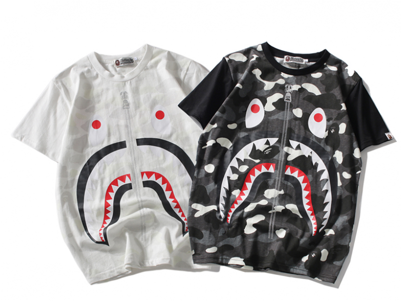 Popular Logo Shark Head Camouflage T-shirt Black & - T-shirt (800x800), Png Download