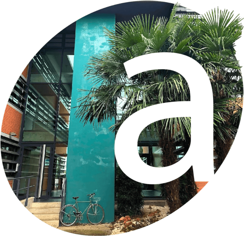 Voice First Interfaces Are Reinventing The Way We Engage - Roystonea (836x870), Png Download