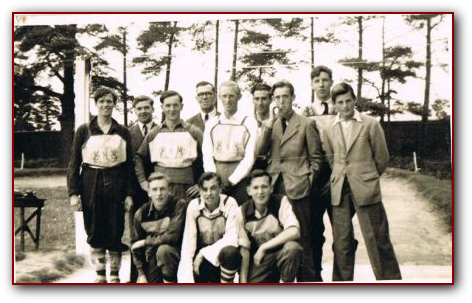 Hellingly Parish Council Gave Permission For A Track - Vintage Clothing (472x303), Png Download