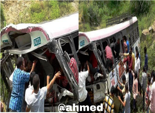 The Bus Happiness To Jagtial Depot Was Filled With - Crowd (640x640), Png Download