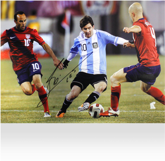 Lionel Messi Dribbling (650x665), Png Download