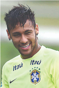 Messi, Ronaldo Are From Another Planet, So Im Worlds - Brazil National Football Team (500x300), Png Download