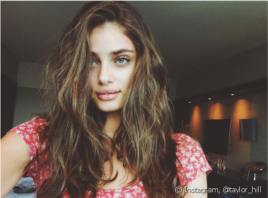 Taylor Hill Apresentará Os Principais Lançamentos De - Taylor Hill (790x569), Png Download