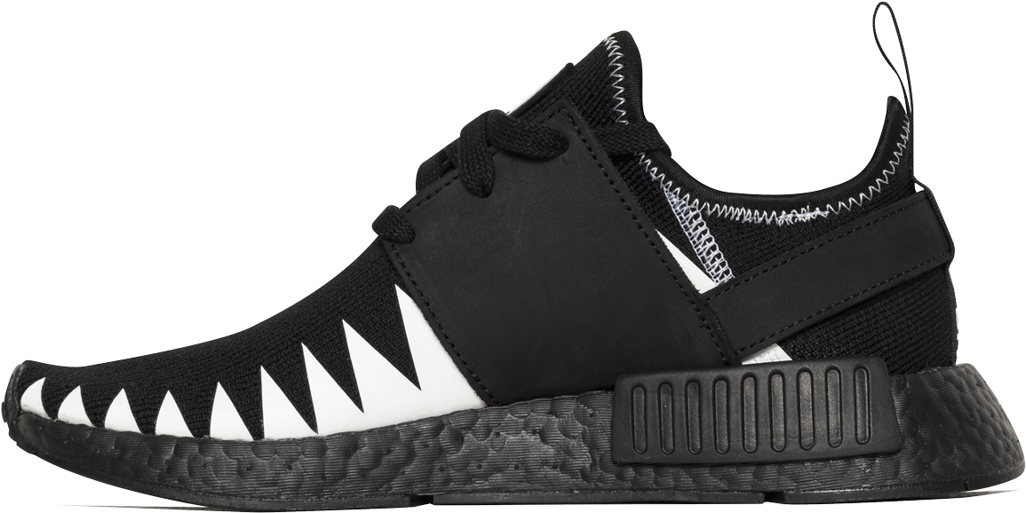 Nmd R1 Pk Nbhd Da8835 - Nmd R1 Pk Nbhd (1333x2000), Png Download