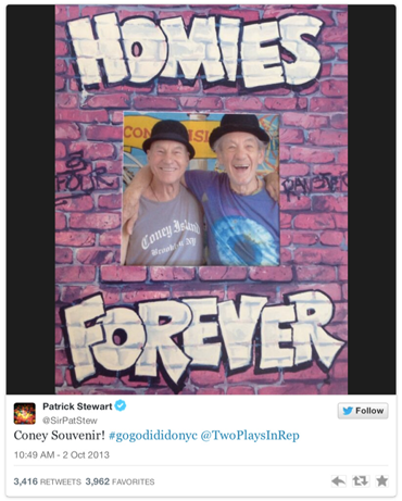 Patrick Stewart And Ian Mckellen's Super Bowl Photos - Memes Ian Mckellen Patrick Stewart (690x460), Png Download