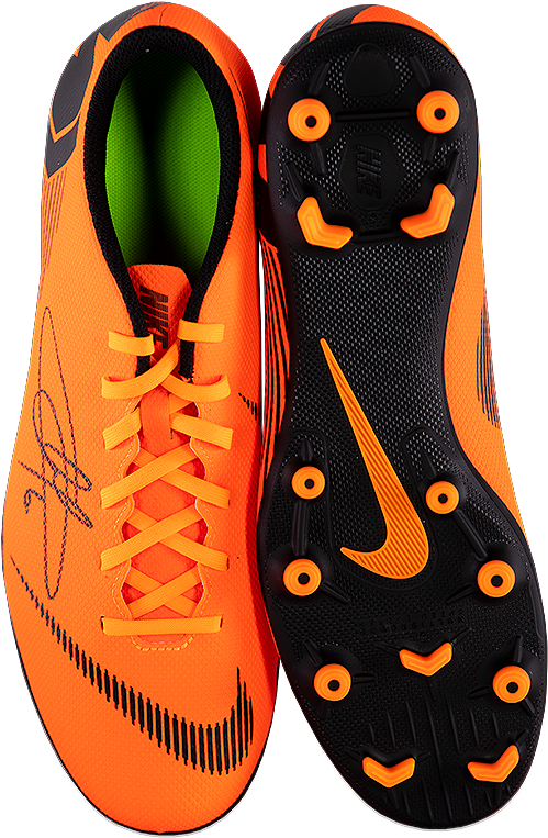 Eden Hazard Signed Boot 3 Matt Hardy Photography - Cristiano Ronaldo (870x890), Png Download