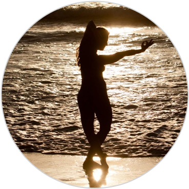 Cool Off By The Bay With Sup Yoga - Silhouette (400x400), Png Download