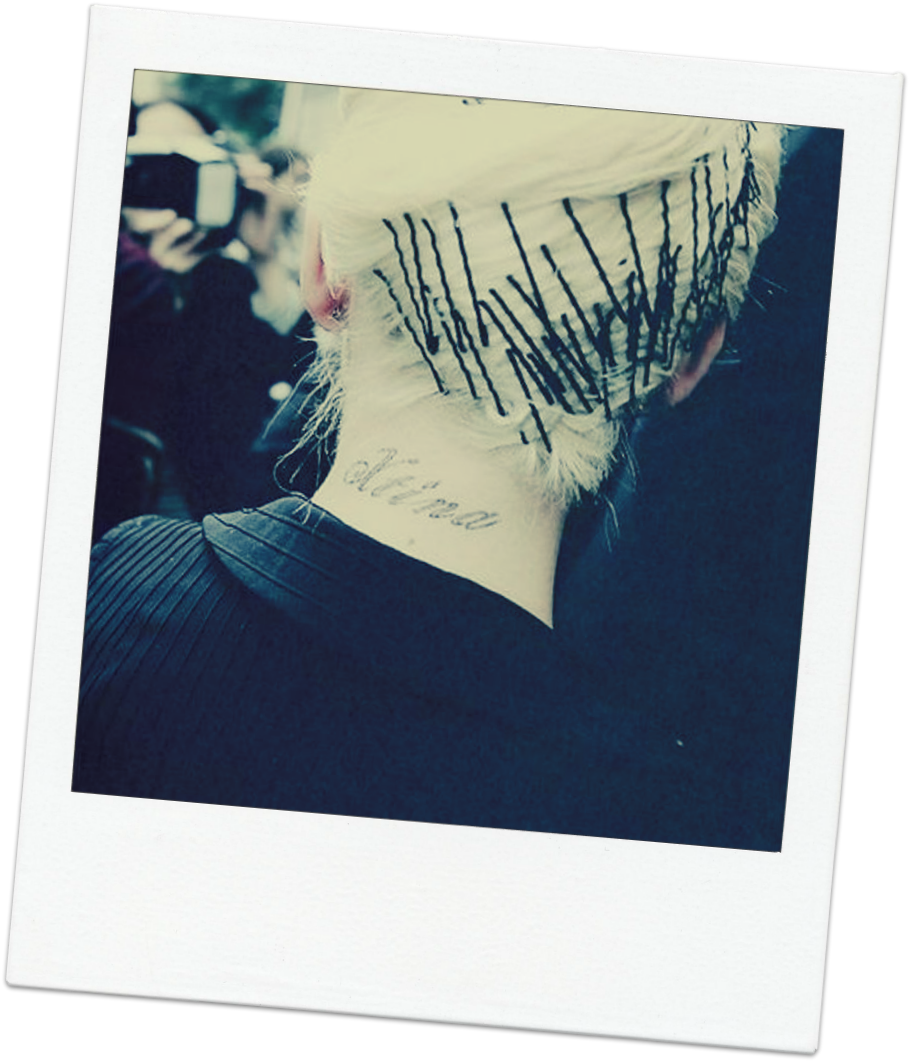 Im Loving This Use Of Black Pins On Platinum Hair I - White Hair Pin Up (919x1071), Png Download