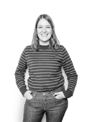 Outside Of Work, You Can Find Hanna Travelling The - Girl (320x450), Png Download