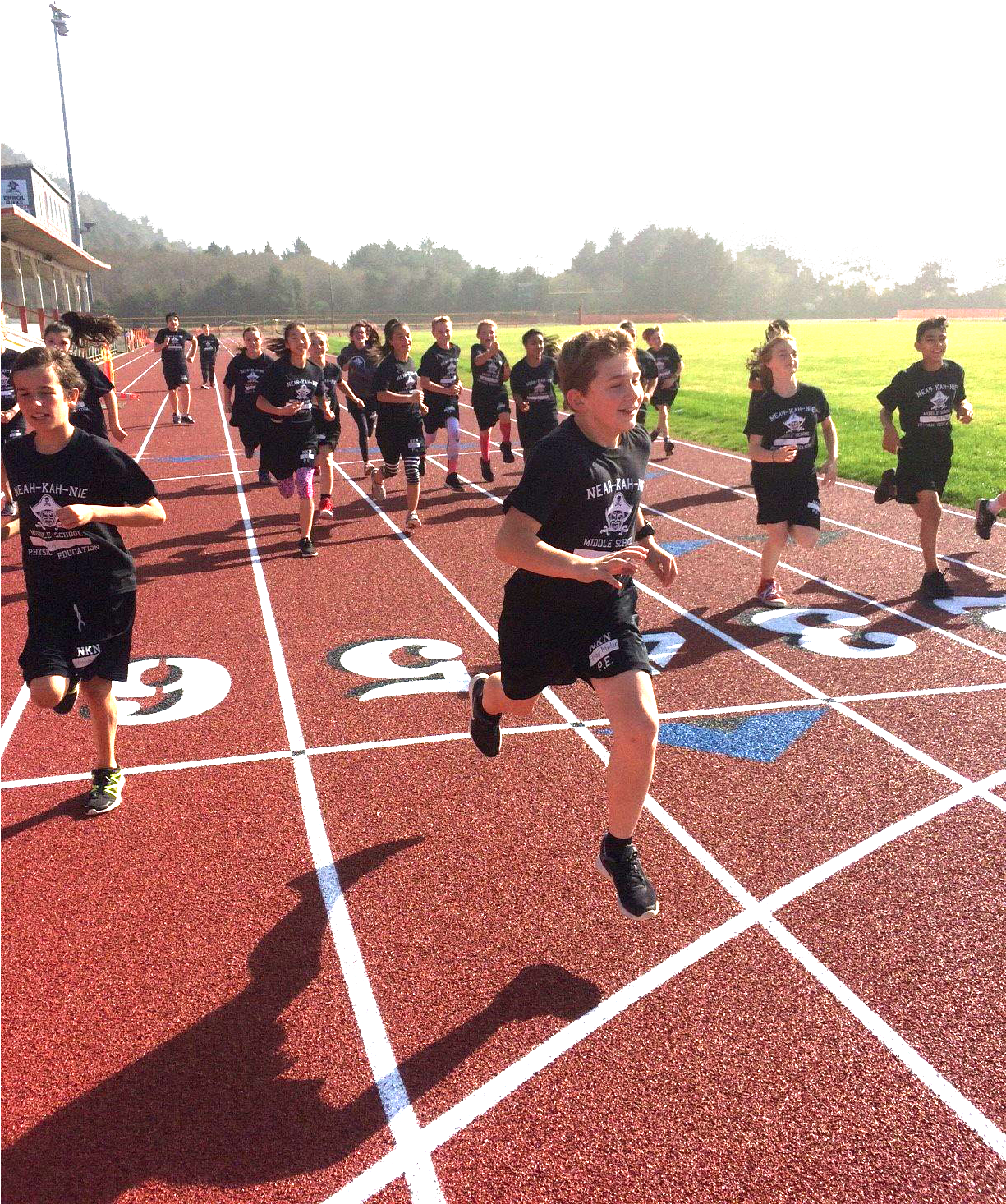 Neah Kah Nie Students, Including Kolbe Miller Got To - 800 Metres (1224x1632), Png Download