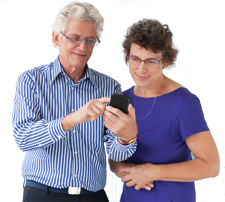 Old Couple On Phone - Cursos De Redes Sociales Para Adultos (748x670), Png Download