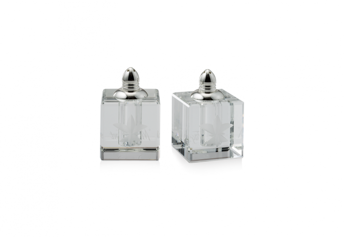 Fleur De Lis Crystal Salt And Pepper Shakers - Mignon Faget Fleur De Lis Crystal Salt (705x487), Png Download