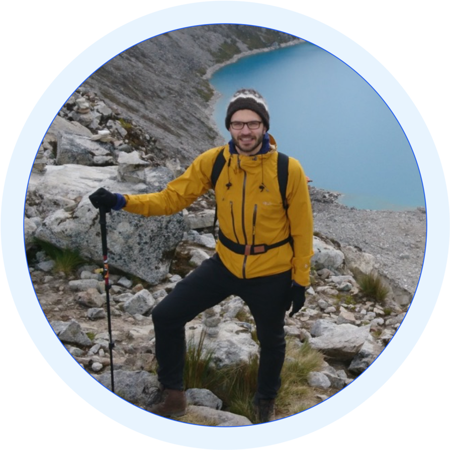 Hiking, Yellow - Vacation (1000x1000), Png Download