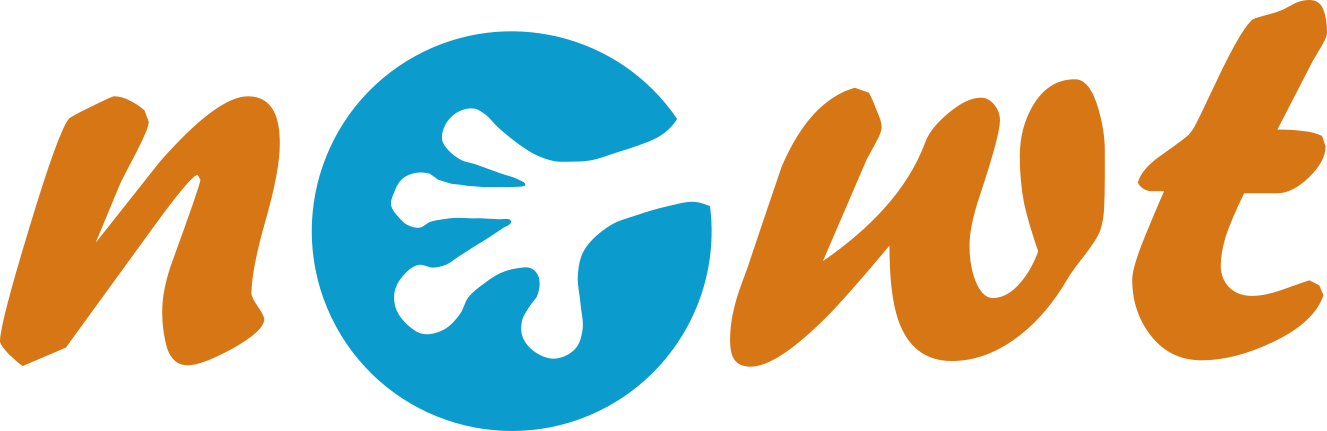 Zuhause-süßes Zuhause-blaues Und Beige Kissen Im (1327x431), Png Download