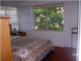 Bungalow On Gorgeous Tropical Hawaiian Beach - Bedroom (800x533), Png Download