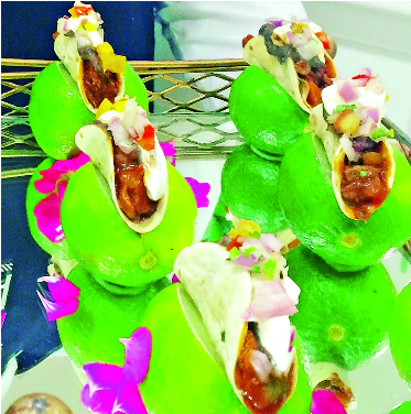 Tacos Al Pastor - Finger Food (667x375), Png Download