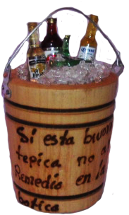 Cubeta De Botellitas - Cubetas De Madera Para Cerveza (640x480), Png Download