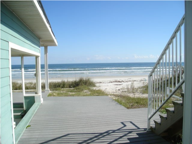 4/3 Beach House With Attached Guest House - Ocean (800x533), Png Download