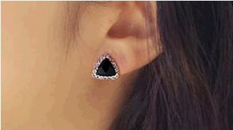 See More E137 Black Crystal Stud - Earrings (600x450), Png Download