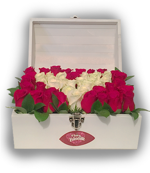 Hermoso Baúl De Madera En Color Blanco, Decorado Con - Artificial Flower (480x640), Png Download