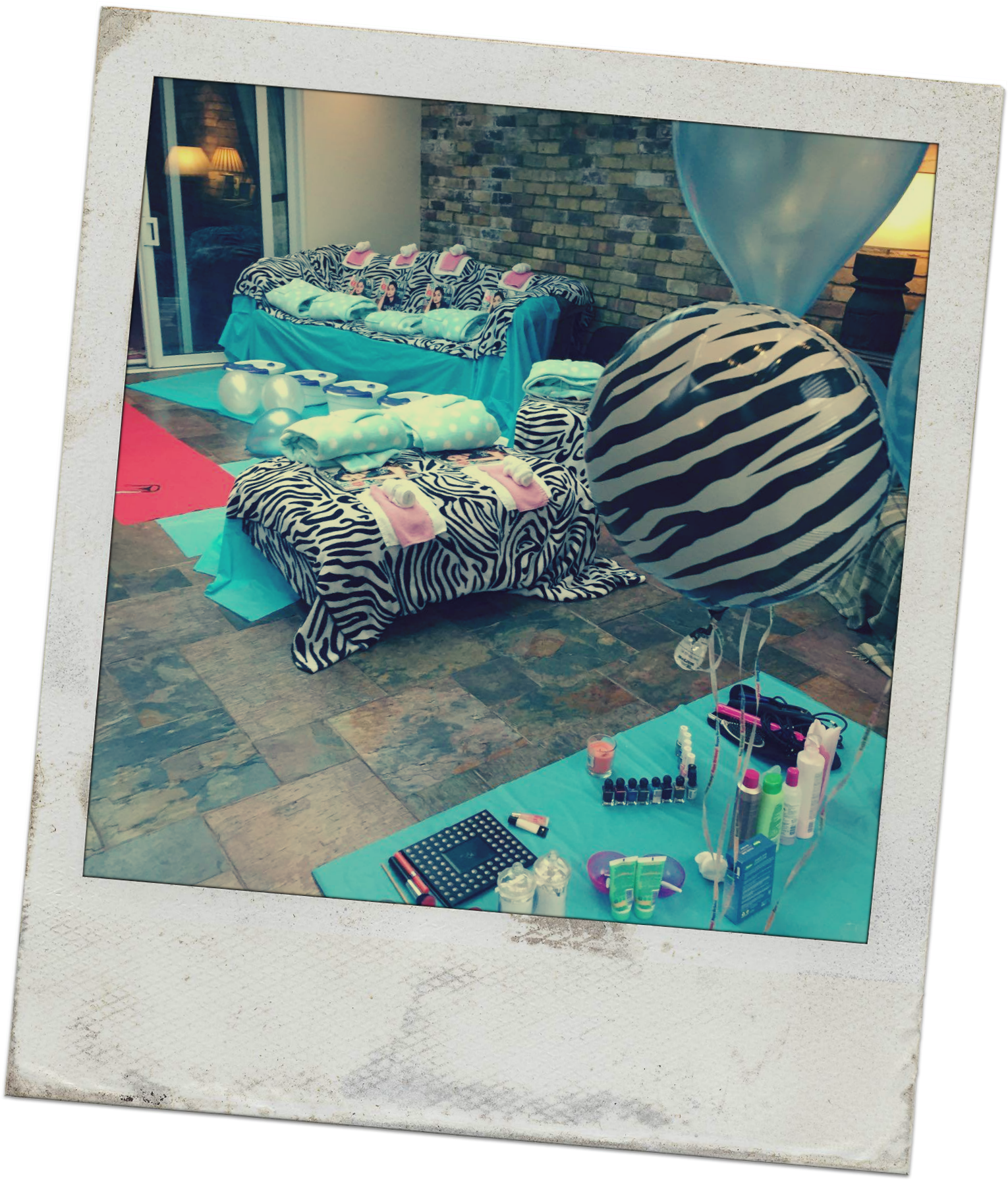 Teen Spa Parties - Party (1542x1802), Png Download