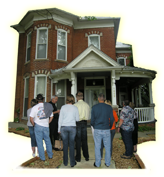 Take An Informative, Eerie Stroll Through The Streets - Atchison (343x364), Png Download