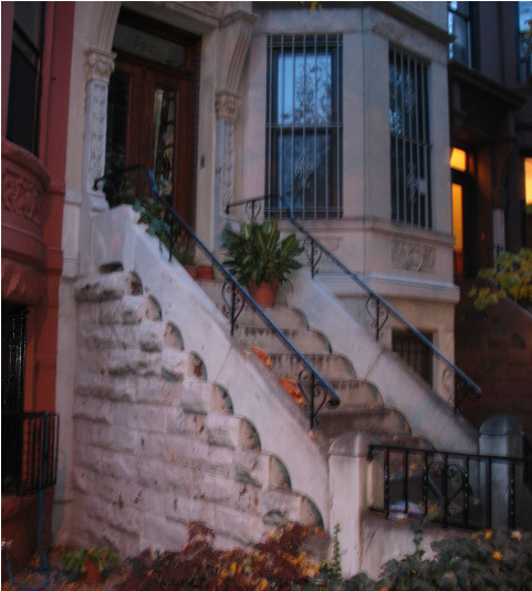 Spacious Comfortable Victorian House In Fashionable - House (800x533), Png Download